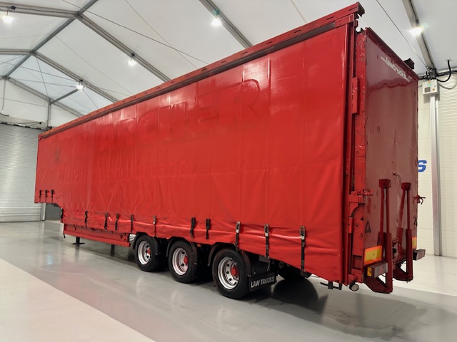 Kerbaid Miles Nunn Tri Axle Stepframe Enclosed Lowloader