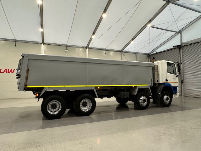 Foden Alpha 380 8×4 Day Cab Steel Tipper