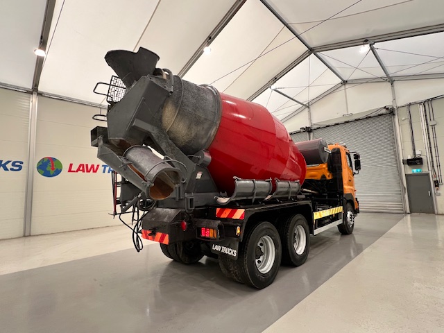 Hino 700 2813 6×4 Cement Mixer
