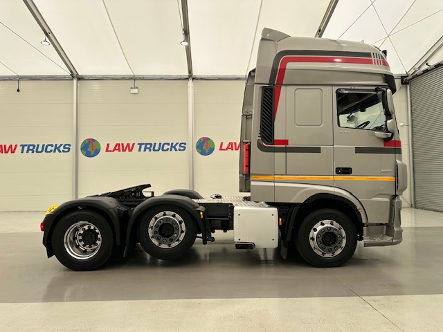 DAF XF 530 6×2 Midlift Tractor Unit