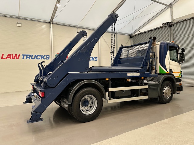 Scania P250 4×2 Day Cab Skip Loader