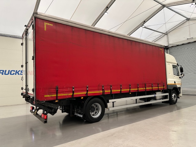 DAF CF 310 Sleeper Cab Curtainsider