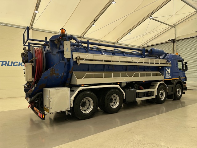 Scania P420 8×4 Sleeper Cab Vacuum Tanker