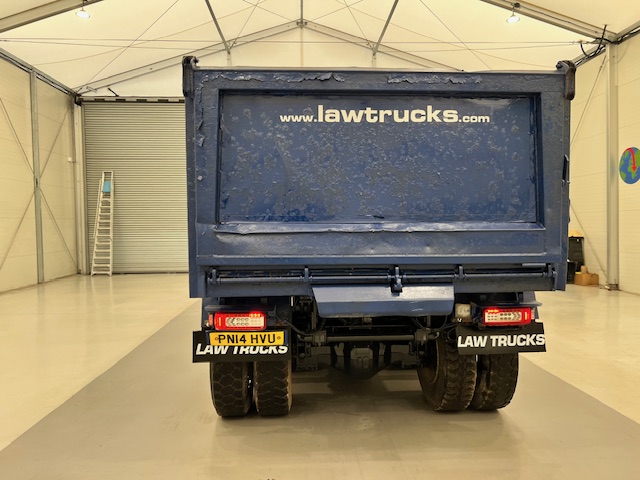 Volvo FM 410 8×4 Day Cab Steel Tipper