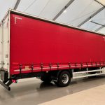 Mercedes Actros 1824 4×2 Sleeper Cab Curtainsider - thumbnail