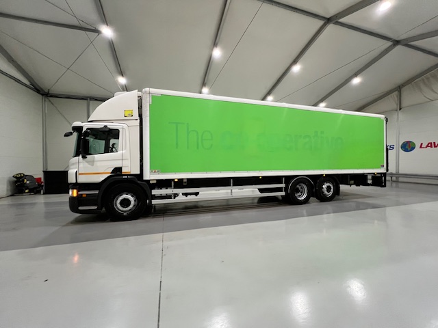 Scania P280 6×2 Rear Lift Day Cab Fridge Box