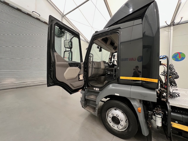 DAF LF 260 4×2 Rest Cab Tractor Unit