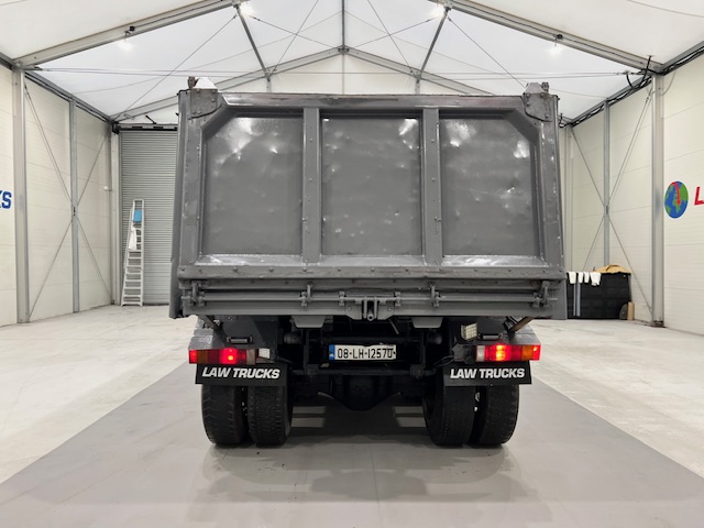 Volvo FM 400 8×4 Day Cab Tipper