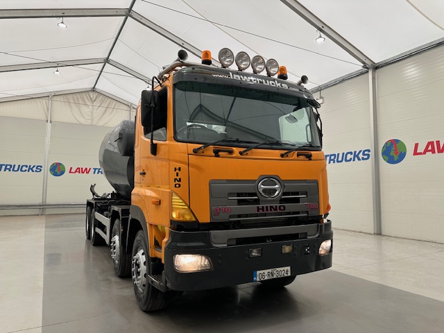 Hino 700 3241 8×4 Cement Mixer