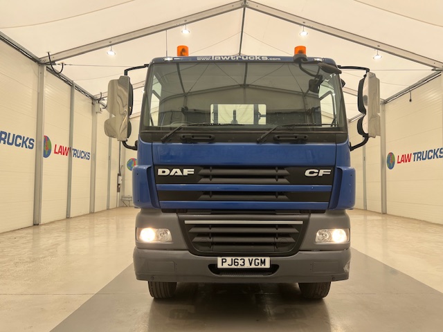 DAF CF85 360 8×4 Day Cab Hookloader