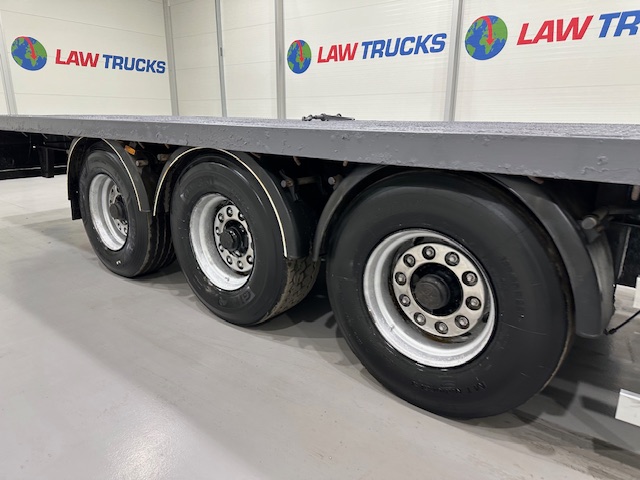Weightlifter Tri Axle Flatbed Drawbar Trailer