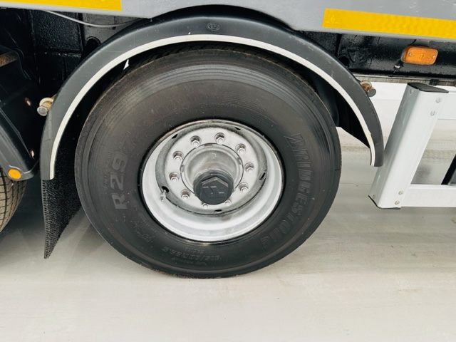 Fruehauf  Tri Axle Flatbed Drawbar Trailer