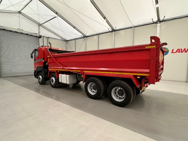 Hino 3241 700 8×4 Sleeper Cab Steel Tipper