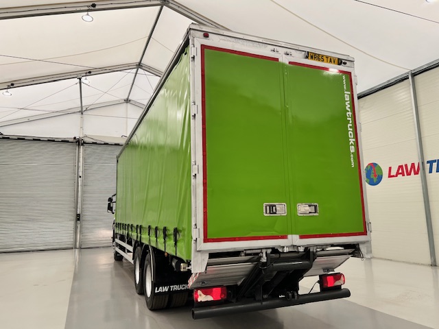 Scania P280 6×2 10 Tyre Rear Lift Curtainsider