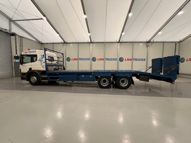 Scania 114 340 6×2 Sleeper Cab Beavertail