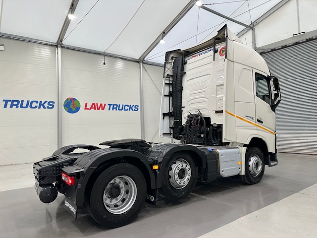 Volvo FH 500 6×2 Midlift Tractor Unit