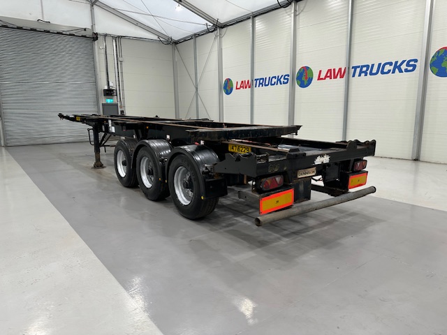 Dennison Tri Axle Sliding Skeletal Trailer BPW