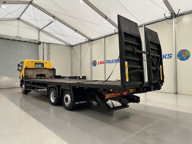 Scania 114 340 6×2 Rear Lift Day Cab Beavertail
