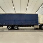 DAF CF 330 6×2 Rear Lift Sleeper Cab Curtainsider - thumbnail