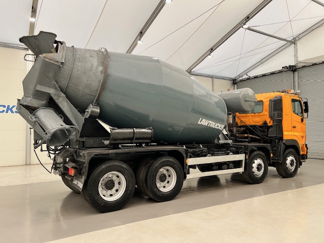 Hino 700 3241 8×4 Cement Mixer