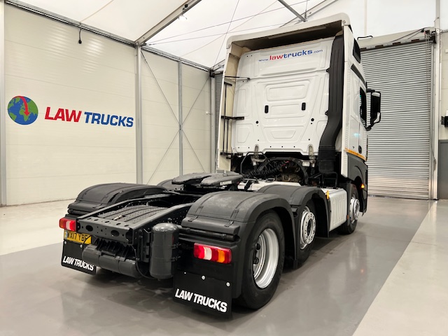 Mercedes Actros 2545 6×2 Midlift Tractor Unit