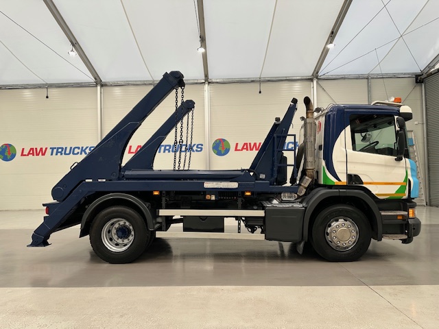 Scania P250 4×2 Day Cab Skip Loader