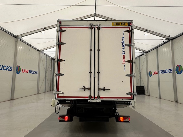 Scania P230 4×2 Sleeper Cab Curtainsider Manual