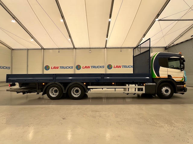 Scania P320 6×2 10 Tyre Sleeper Cab Dropside
