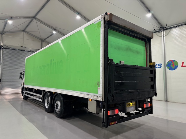 Scania P280 6×2 Rear Lift Day Cab Fridge Box