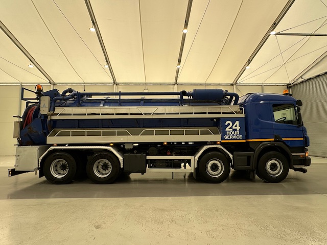 Scania P420 8×4 Sleeper Cab Vacuum Tanker