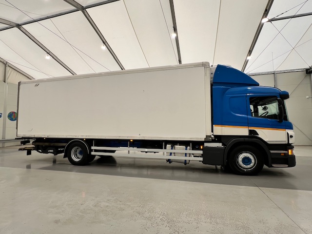 Scania P250 4×2 Sleeper Cab Fridge Box