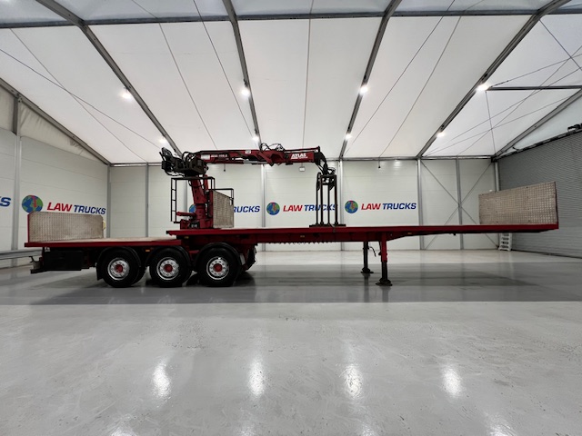 Corus Tri Axle Flatbed Brick Grab Trailer
