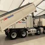 Volvo FM 410 8×4 Sleeper Cab Tar Spec Tipper - thumbnail