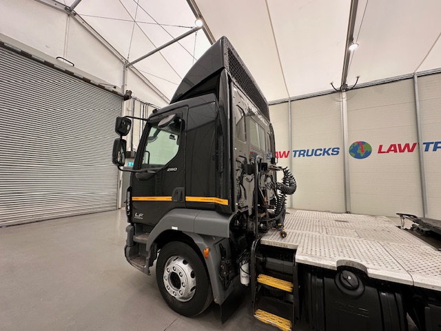 DAF LF 260 4×2 Rest Cab Tractor Unit