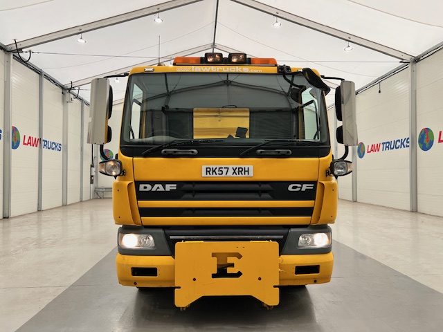DAF CF75 310 6×4 Day Cab Gritter