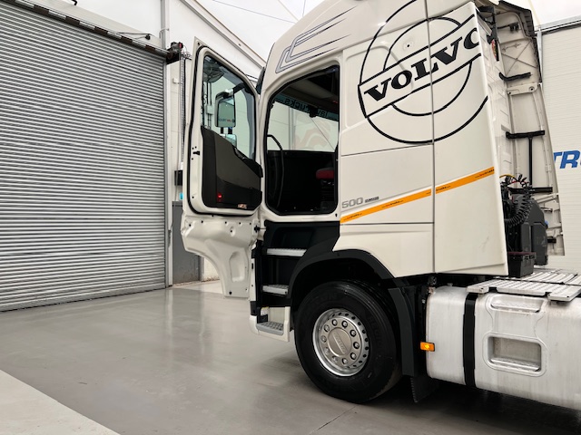 Volvo FH 500 6×2 Sleeper Cab Midlift Tractor Unit