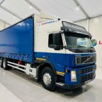 Volvo FM 300 6×2 Sleeper Cab Curtainsider - thumbnail