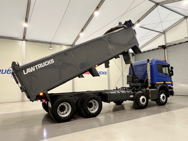 Scania P370 8×4 Sleeper Cab Tipper Manual