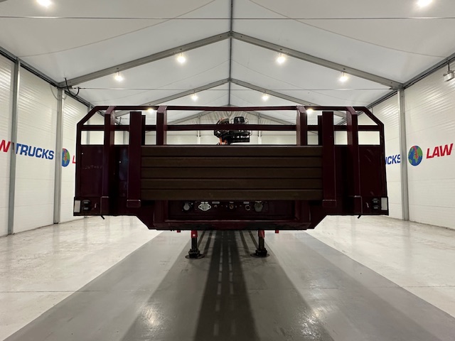 Montracon Tri Axle Flatbed Brick Grab Trailer
