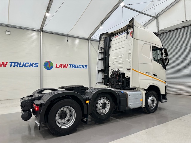 Volvo FH 500 6×2 Midlift Tractor Unit