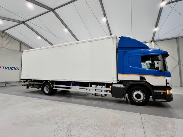Scania P250 4×2 Sleeper Cab Fridge Box