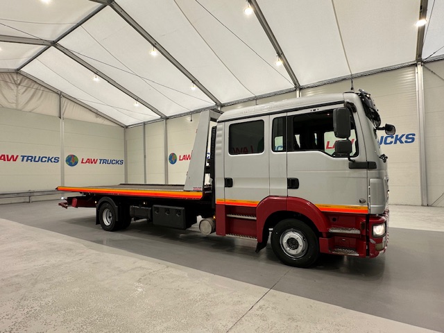 MAN TGL 12.220 Crew Cab Tilt and Slide