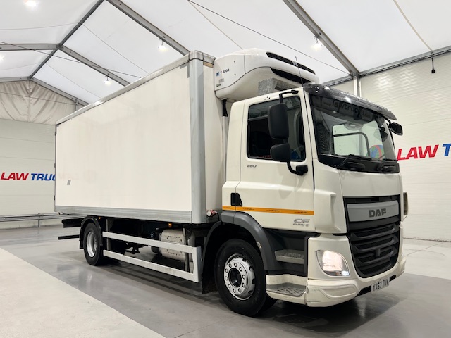 DAF CF 260 4×2 Day Cab Fridge Box