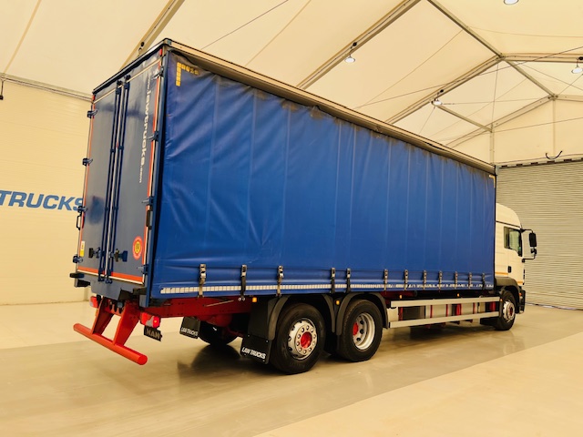 MAN TGS 26.340 6×2 Rear Steer Curtainsider