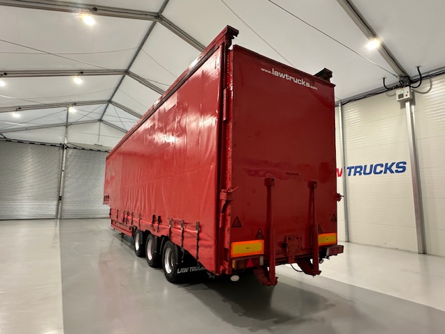 Kerbaid Miles Nunn Tri Axle Stepframe Enclosed Lowloader