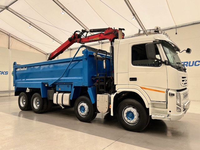 Volvo FM 460 8×4 Steel Tipper Grab