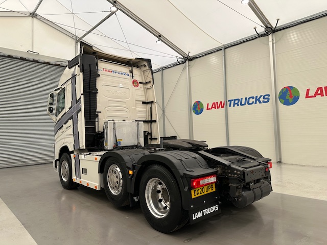 Volvo FH 500 6×2 Midlift Tractor Unit PTO