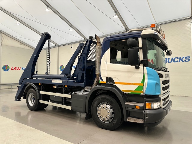Scania P250 4×2 Day Cab Skip Loader