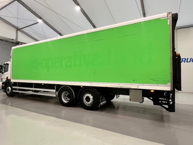 Scania P280 6×2 Rear Lift Day Cab Fridge Box
