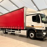 Mercedes Actros 1824 4×2 Sleeper Cab Curtainsider - thumbnail